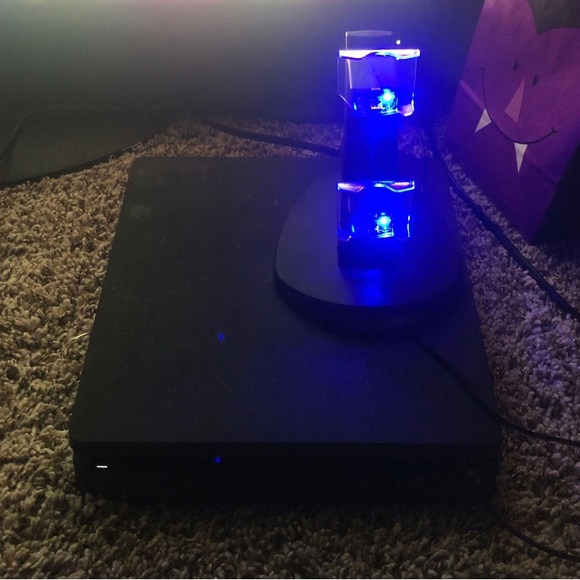 PlayStation 4 with PlayStation 5 and 4 and Xbox controller and 2 PS4 ONLY charge